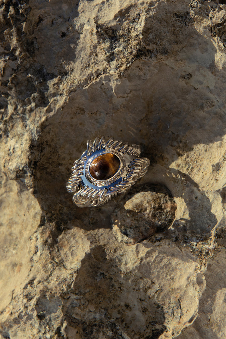 Barnacle Ring Large - Tiger's Eye
